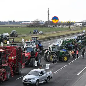 Czech farmers decide to postpone protests