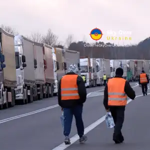 About 2500 trucks are queuing at the Polish-Ukrainian border