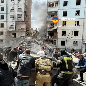 An entrance to a high-rise building collapses in Belgorod
