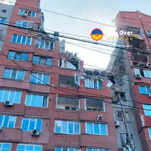 Russians hit a nine-story building in Dnipro: there are wounded